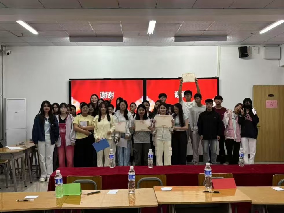 教师教育学院“传承五四精神、凝聚青年力量”小品展演活动圆满举行